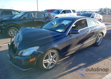 2013 Mercedes-Benz E 350 4Matic z USA, uszkodzony, nr VIN WDDKJ8JB3DF213571